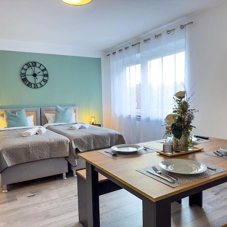 Immostay #6 - Ferienhaus 4 Zimmer Fuer 8 Personen, Wifi & Zentrum BRE Eksteriør bilde