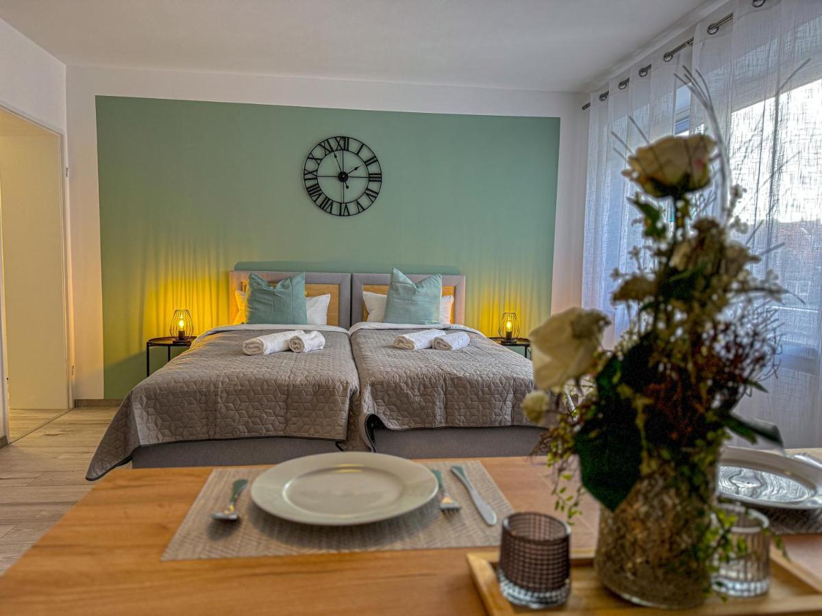 Immostay #6 - Ferienhaus 4 Zimmer Fuer 8 Personen, Wifi & Zentrum BRE Eksteriør bilde