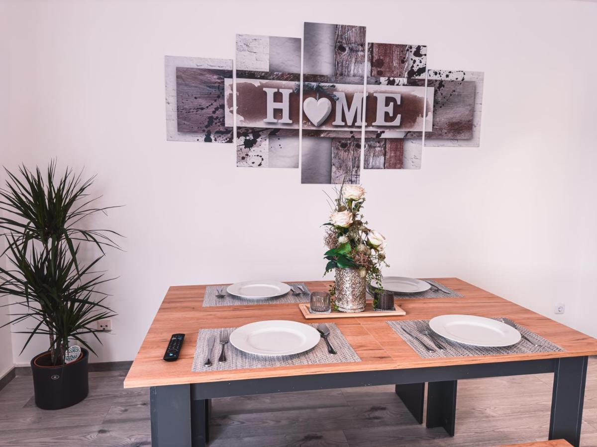 Immostay #6 - Ferienhaus 4 Zimmer Fuer 8 Personen, Wifi & Zentrum BRE Eksteriør bilde