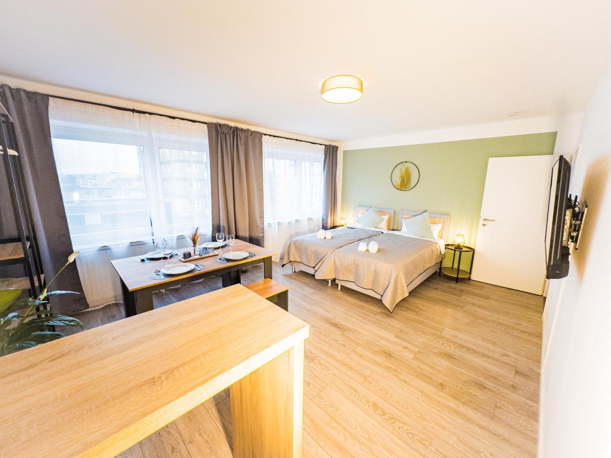 Immostay #6 - Ferienhaus 4 Zimmer Fuer 8 Personen, Wifi & Zentrum BRE Eksteriør bilde