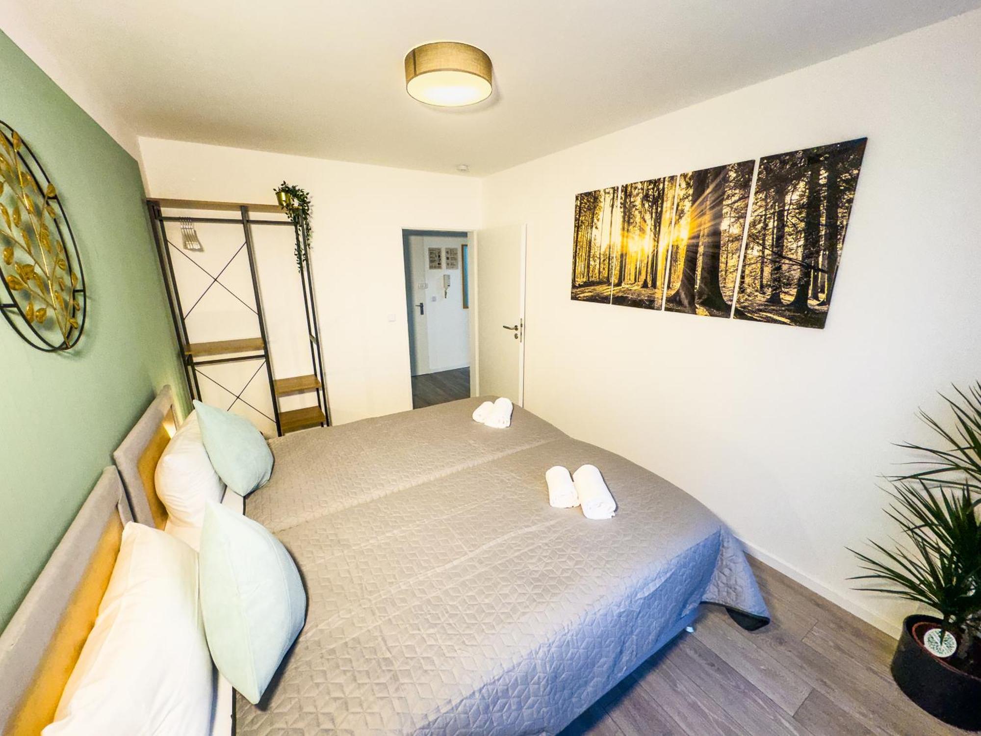 Immostay #6 - Ferienhaus 4 Zimmer Fuer 8 Personen, Wifi & Zentrum BRE Eksteriør bilde